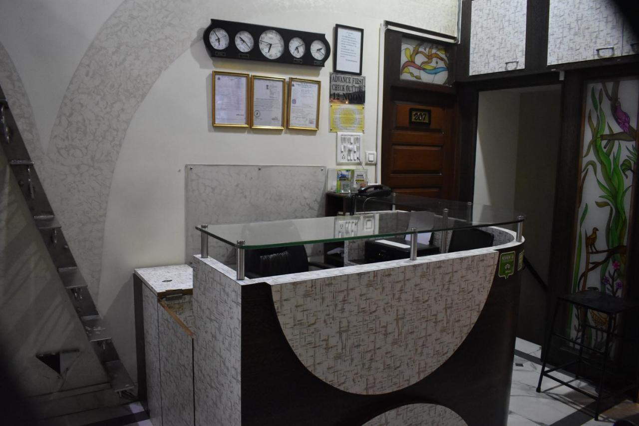 Hotel Sea View - Near Taj Hotel — Photos 1